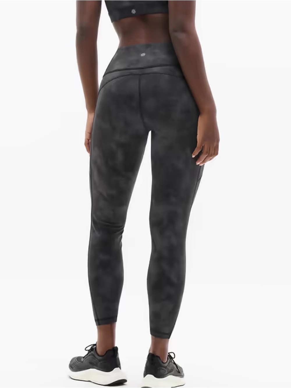 Athleta Rainier High Rise Reflective Print Legging size Med, Black Reflective